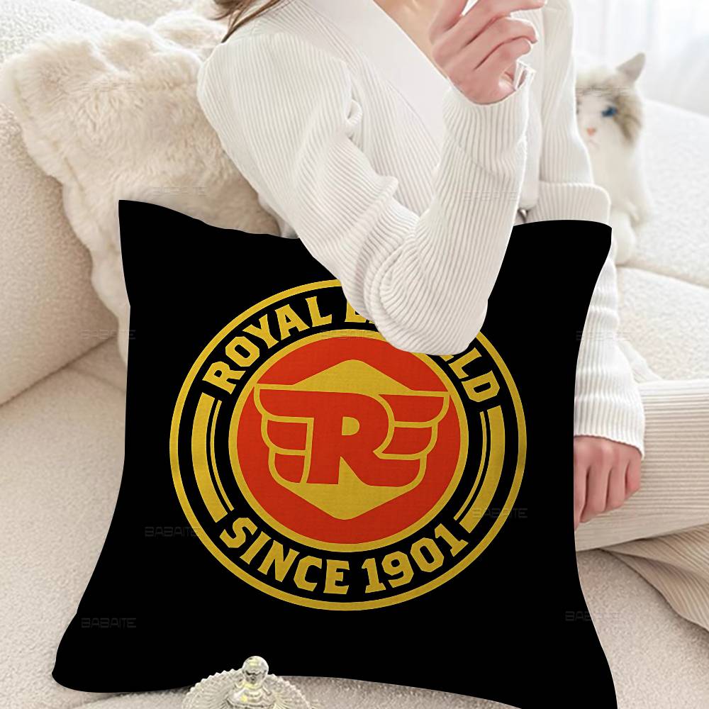 R-ROYALS E-ENFIELDS Logo Maple Design Cushion Cover Happy Autumn Harvest decor Holiday Decorati Pillow Cover
