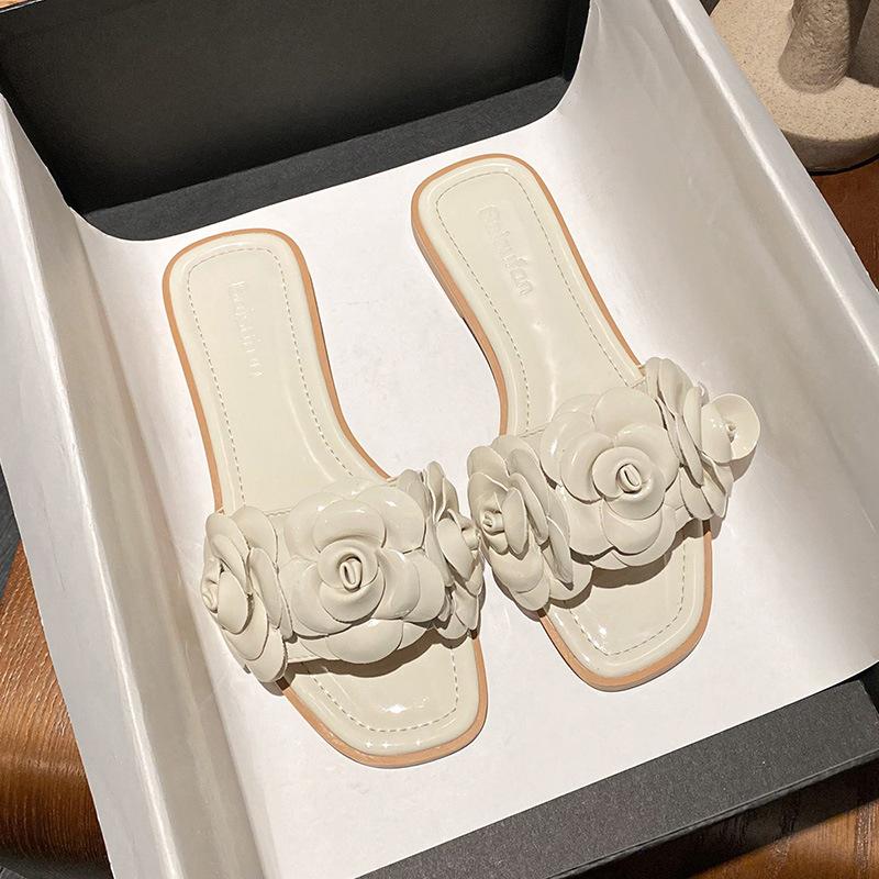 Fashion White Camellia Women Slippers  Designer Mixed Color Summer Shoes Woman Flower Decoraion Flip Flops Outdoor Slides Shoes