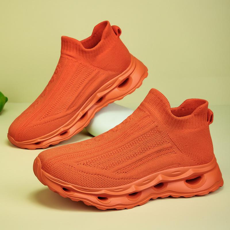 New Large Size 48 Breathable Socks Shoes Women's Wear-resistant High Elastic Sports Shoes Men's Flying Knitting Fashion One Pedal