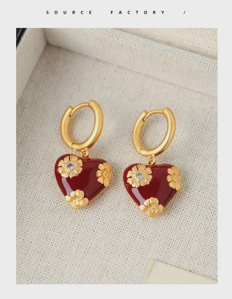 High-End European & American Red Oil Heart Necklace - Women's Retro Clavicle Chain for Autumn & Winter