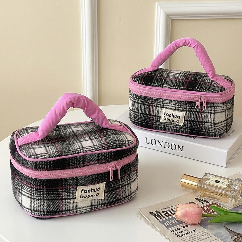 2026 New Maillard Style Plaid Wool Cosmetic Bag Large Capacity Travel Storage Bag Portable Wash Bag