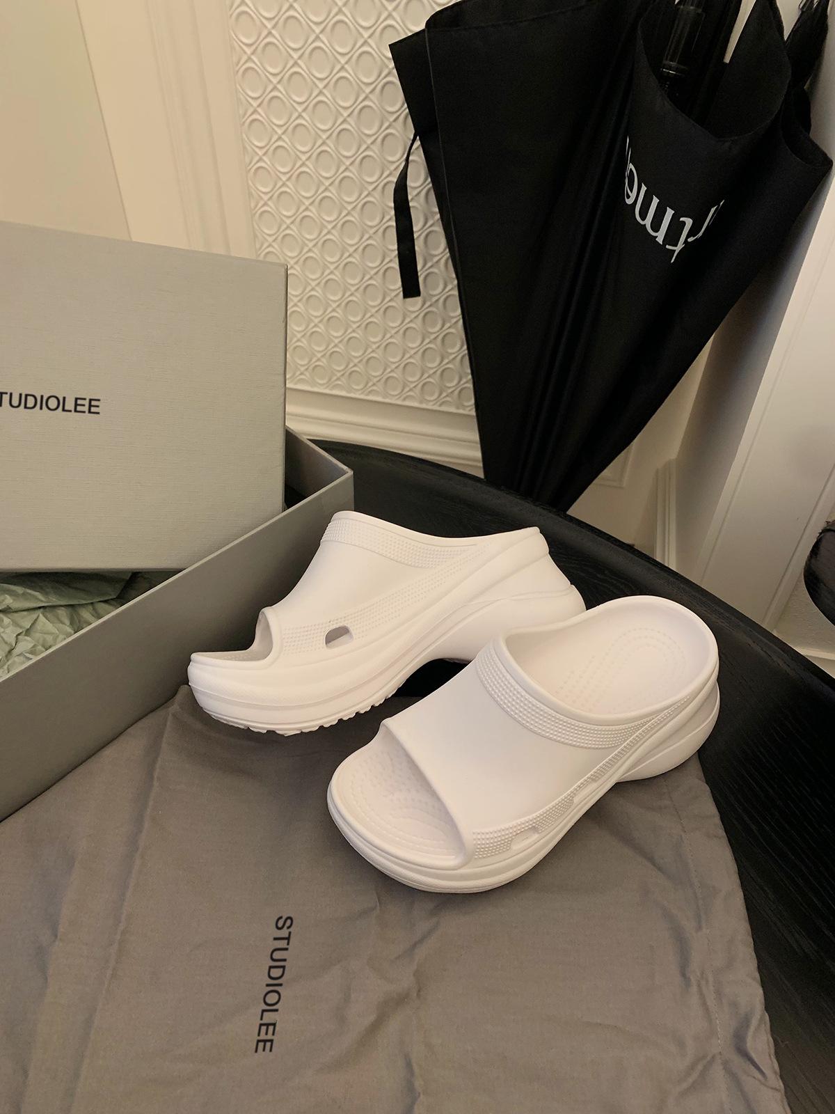 Grape mother of the same style New York weekend fashionable fine thick bottom to increase height lazy people wear cool slippers outside women 40 3169₽