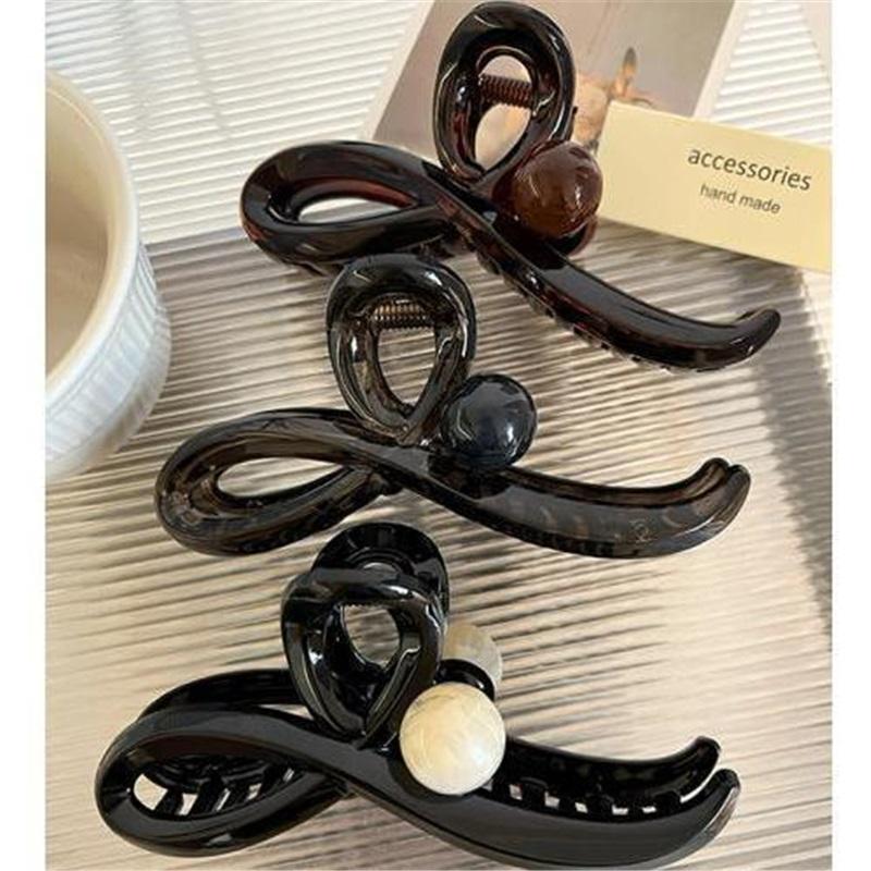 Simple Coffee Color Large Hair Claw Durable Shark Clip Elegant Back Head Updo Hair Clip Women Summer Daily Hair Accessories