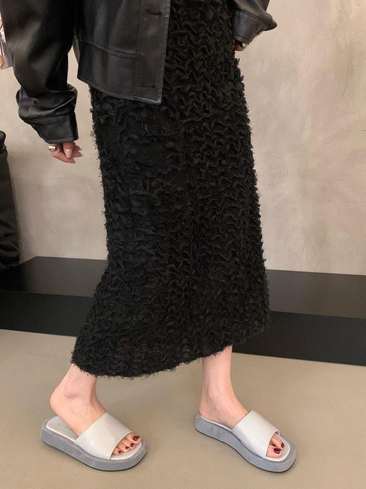 Small man increases height, thick-soled cool slippers, women's shoes wear 2025 new summer leopard print muffin bottom one-word slippers