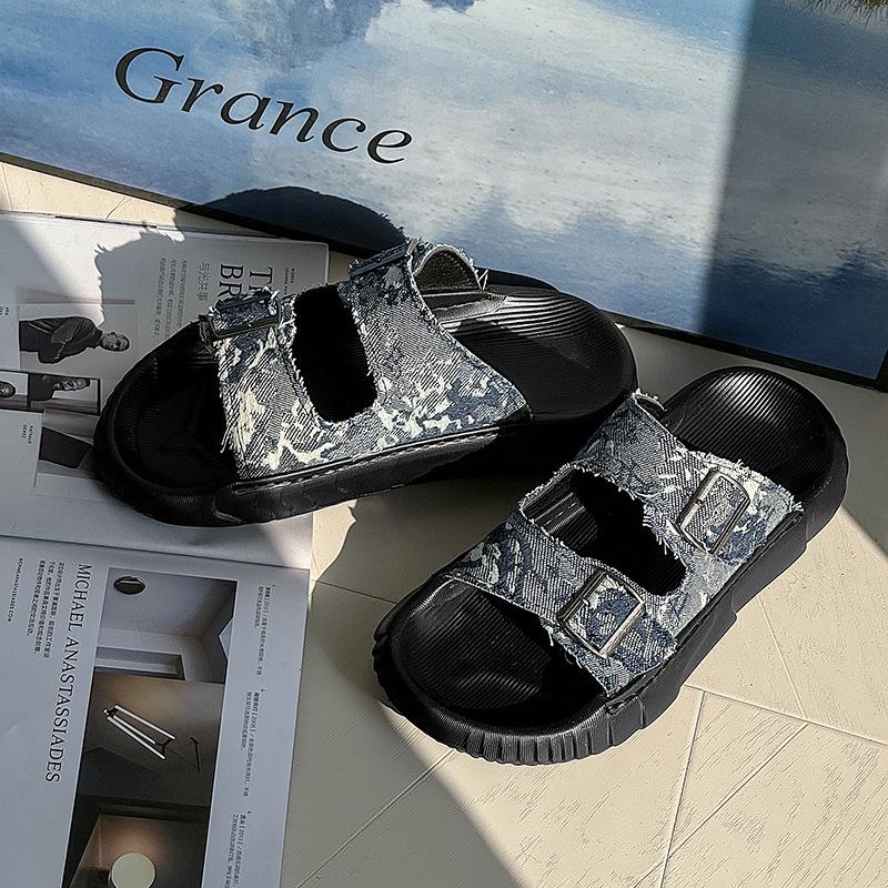 

Сандалии мужские летние новые на плоской подошве модные повседневные джинсовые двубортные с одной педалью крутые тапочки мужские наружные тапочки 44