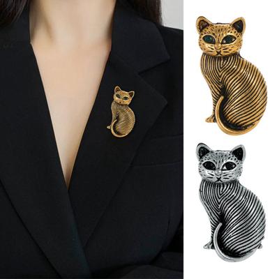 Broche Style Rétro Forme de Chat Assis Design Épingle Texture Fine Technologie Texture Poil de Chat Broche Animale Broche Bijoux