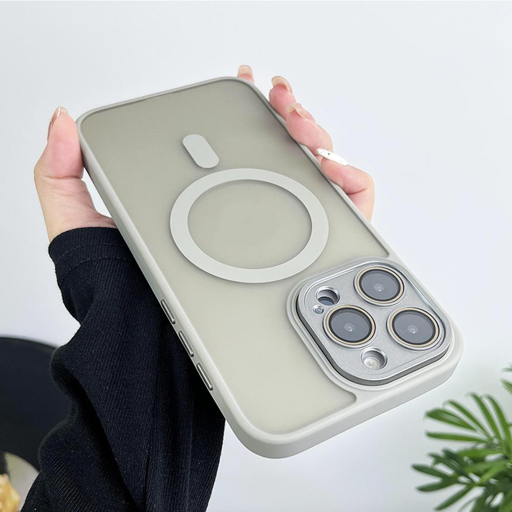 Capa de telefone ultrafina magnética fosca transparente para iPhone 11 12 13 14 15 16 Pro Max com carregamento sem fio Magsafe e película de lente