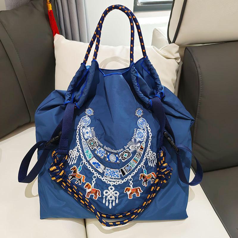 Individuell bestickte Canvas-Tragetasche - Große Umhängetasche für Handy & Einkäufe für Damen