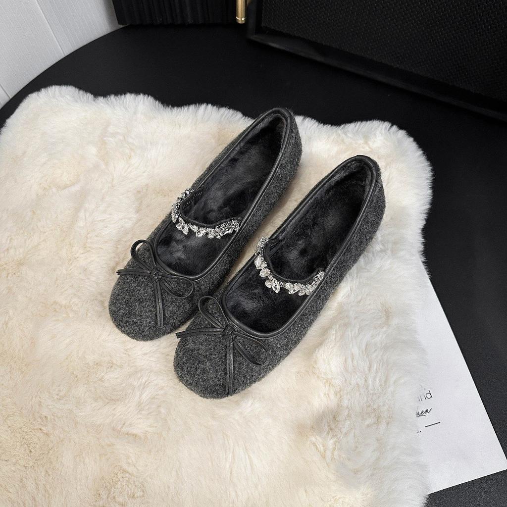 The Inner Height Increases, the Small Man Wears Bow-tie Fluffy Shoes, and the Outer Wear Velvet Rhinestone Mary Jane Ballet Single Shoes,