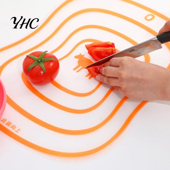 Plastic Chopping Block 4Pcs Chopping Blocks Frosted Non-slip Transparent Cutting Boards Breadboard for Kitchen