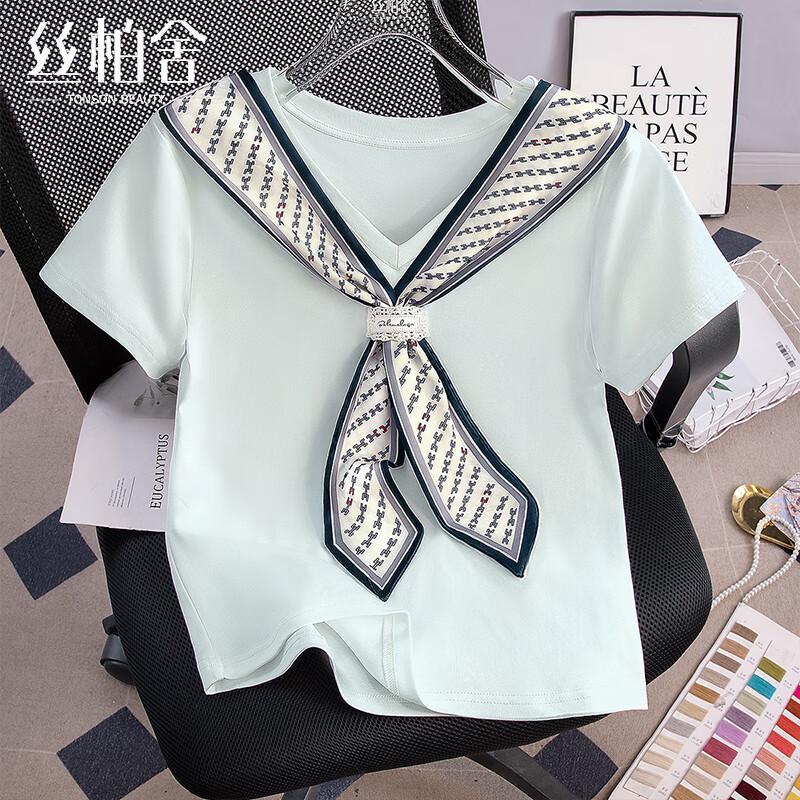 Women s Slim Fit V-Neck T-shirt M