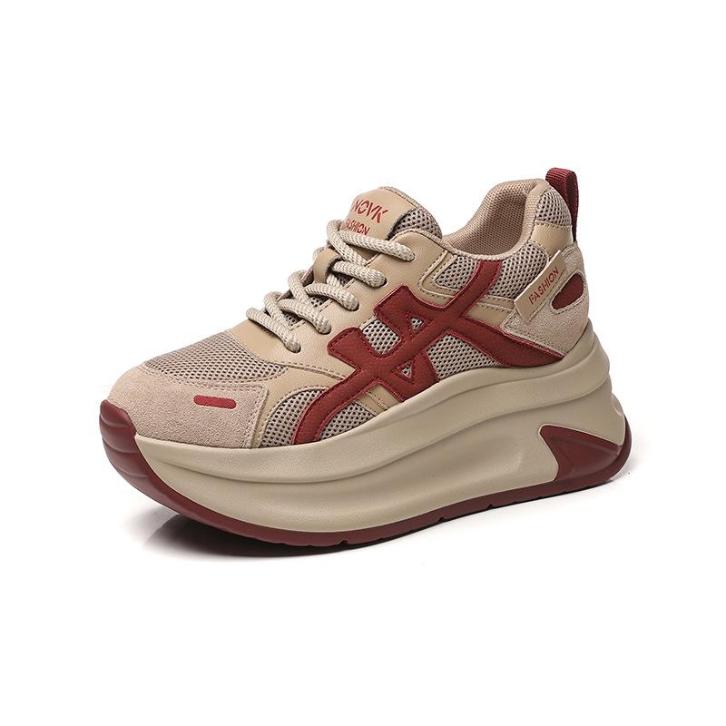 

Thick-soled Forrest Gump 2025 new autumn and winter mesh breathable casual sports flat inner height increase daddy shoes girl 34