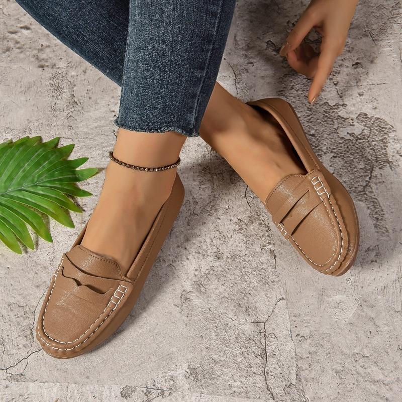 New Style Women Shoes Flats Leather Moccasins Sneakers Woman Casual Shoes Slip-on Loafers Female Boat Shoes Big Size 36-42