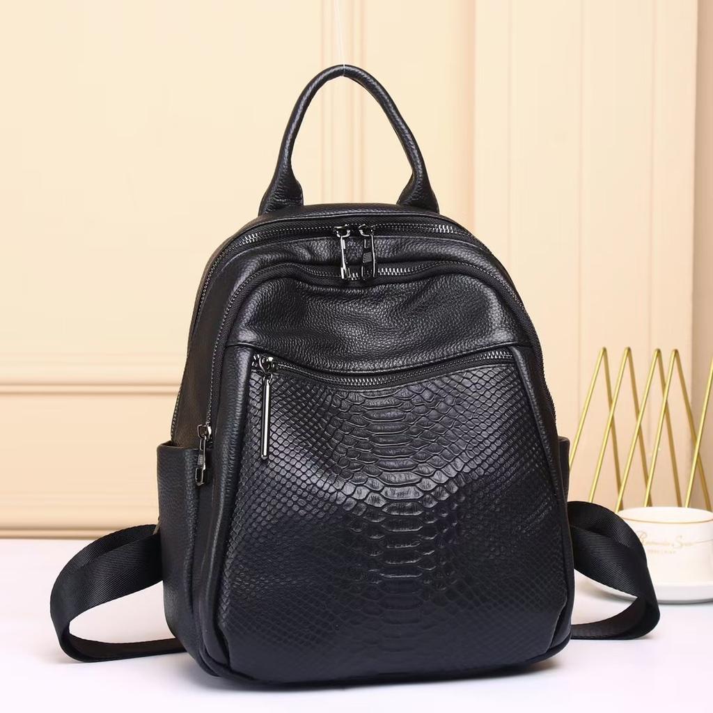 Medium Women Backpacks Genuine Leather Daypack Luxury Snake Pattern Backpack For Outdoor Traveling Commute Serpentine School Bag