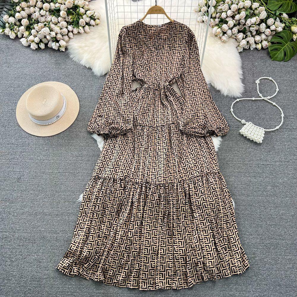High-end Celebrity Temperament Lantern Long-sleeved V-neck Waist Thin A-word Printed Dress Elegant Pendulum Long Skirt