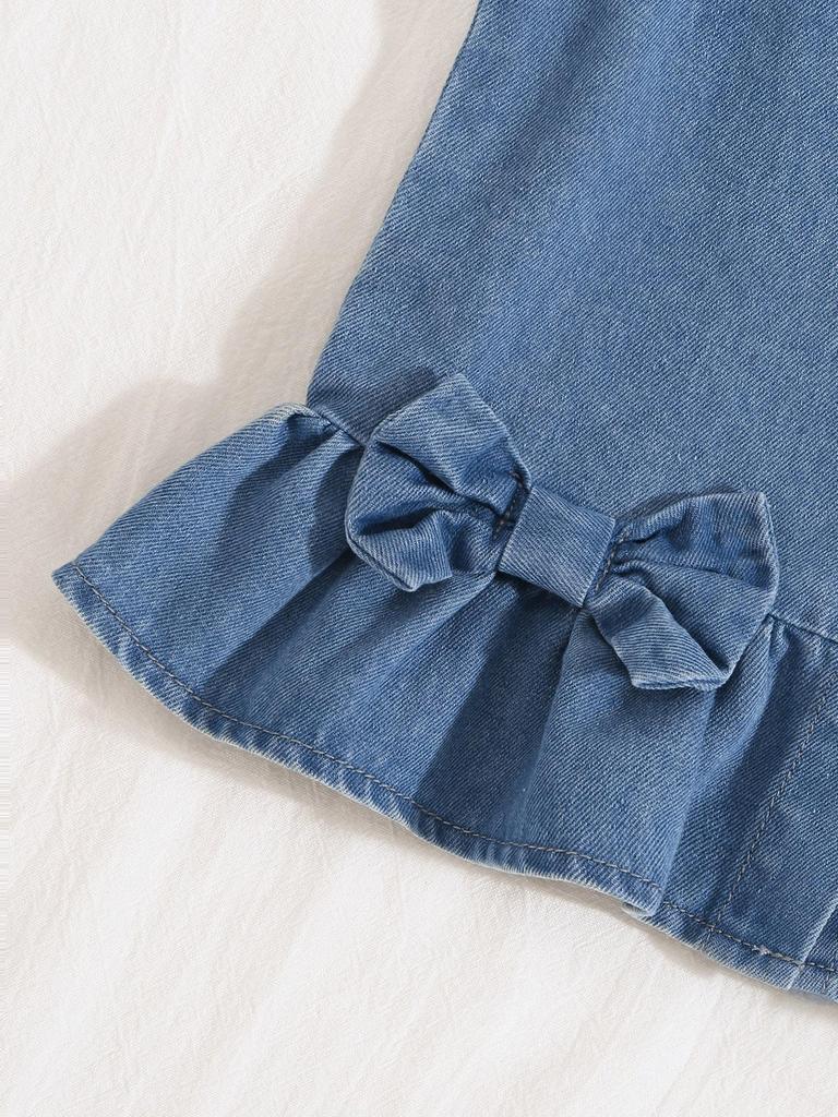 Cute and Sweet Two-piece Set for Little Girls: a Denim Vest Top Featuring a 3D Bow and Ruffled Hem, Paired with Stylish Denim Ruffled Shorts.