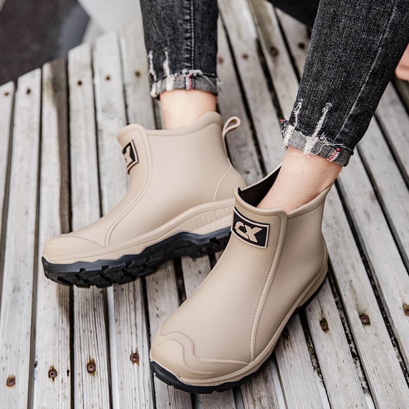 Wholesale Men Outdoor Rain Boots Non-Slip Fashionable Adult Short Gumboots Comfortable PVC Rain Boots