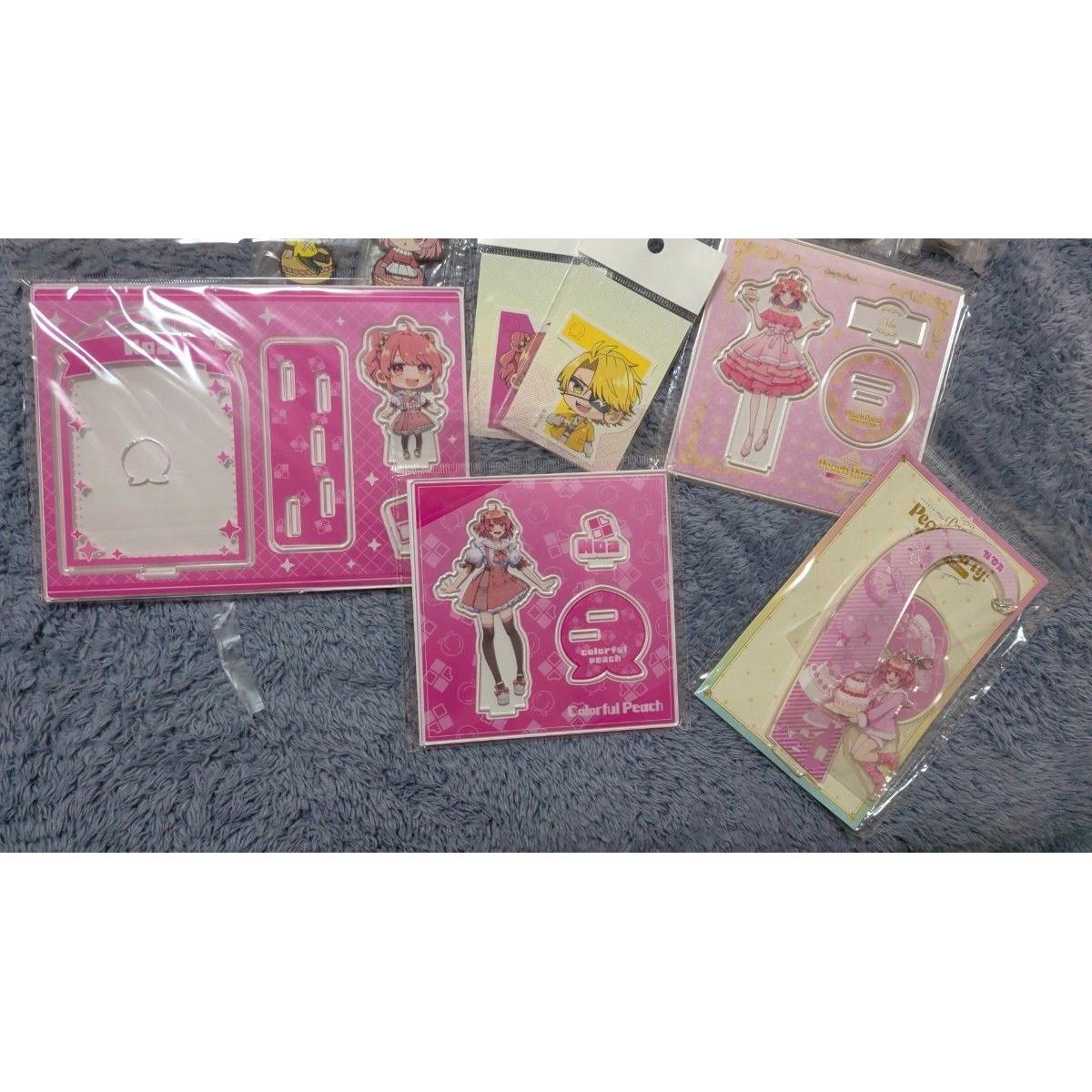 Used Colorful Peach Noa Goods Acrylic Stand Keychain