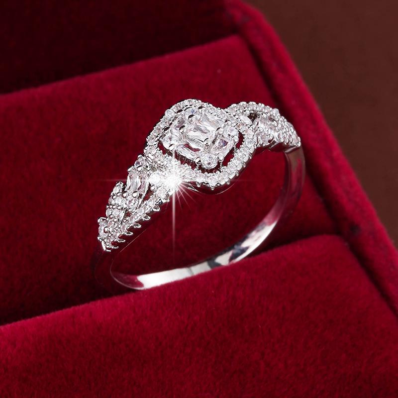 Geometric Zirconia Inlaid Ring: Stylish Japanese-Korean Design in Exquisite Copper Size 10 серебряный