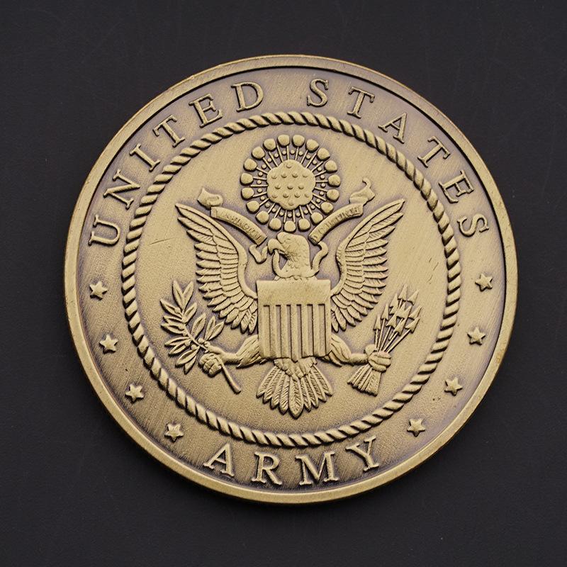 

American Armored Warrior, Creative Coin, Helmet, Shield, Sword Carrying Pattern, Bronze Coin