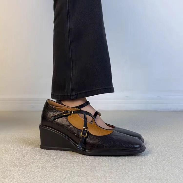 Sheepskin version--new wedge heel cross strap single shoes square head solid color soft sole casual simple and easy to walk single shoes