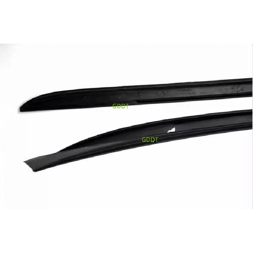 2 Pezzi Striscia Protettiva Esterna Durezza Gomma per Parabrezza Laterale Ford-Focus 2012-2015 Guarnizione Paraspruzzi BM51A03195AD