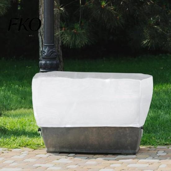 Breathable Plant Frost Cloth Garden Raised Bed Cover, Freeze Protection Adjustable Drawstring Weather-resistant Cover Rectangular with Insulated Liner