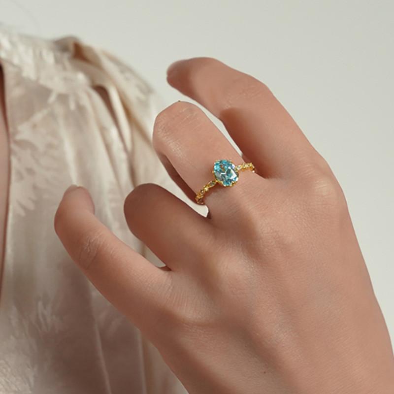Blue Stylish Sea Zircon Ring For Women Showcasing Timeless Retro Court Design Ideal For Fashionable Occasions