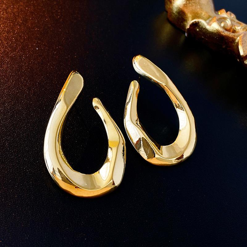 Exaggerated Metallic Geometric Silver Stud Earrings - Elegant & Versatile for Women