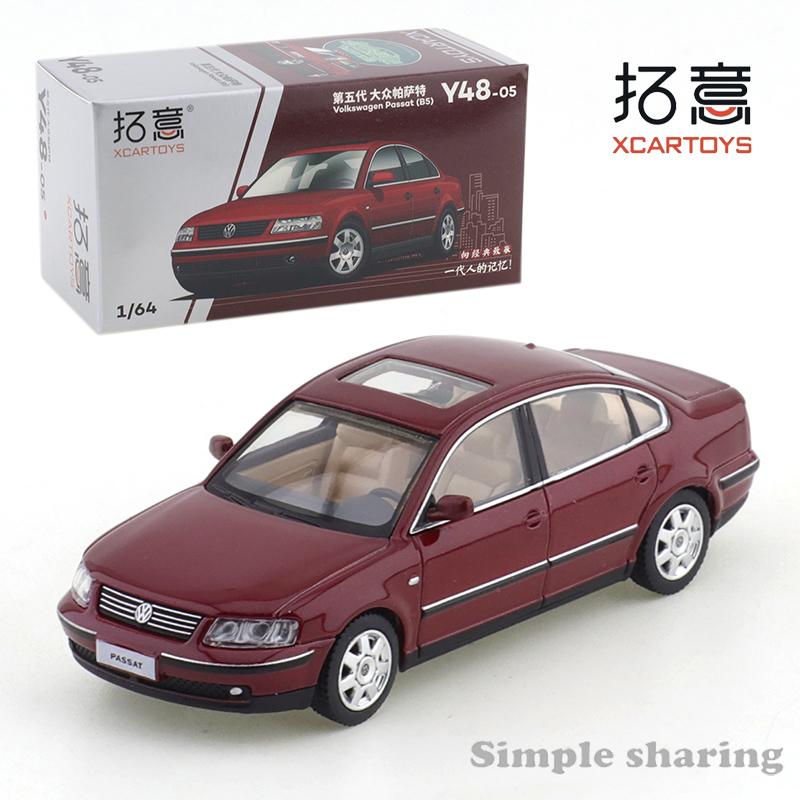 W126Xcartoys 1/64 Alloy Business and Civilian Volkswagen Sedan Collection Ornament Fifth-generation Passat Car Model
