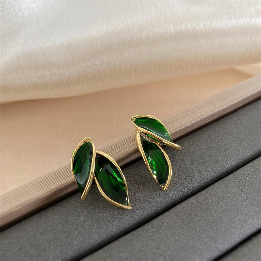 925 Silver Needle Korean Fashion Crystal Flower Earrings For Women Jewelry Trending Luxury Women's French Pearl Earrings