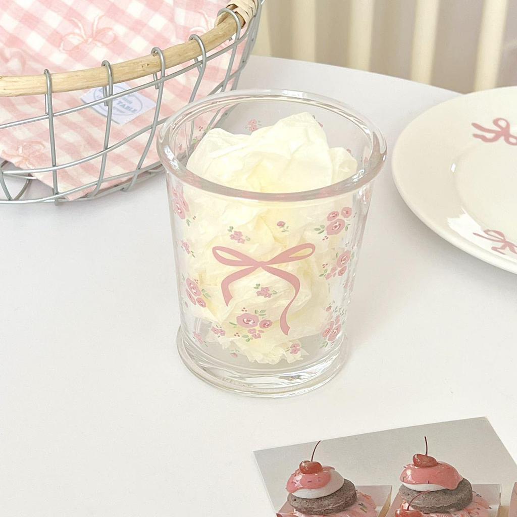 Charmante florale Glastasse für Frauen – Elegantes transparentes Trinkgeschirr für kalte Getränke, Milch oder Kaffee