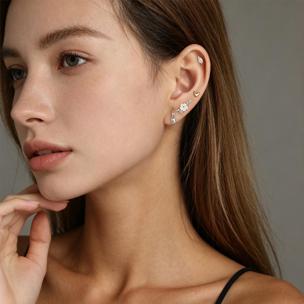 Damila in Stock 925 Silver 18K Gold Plated Plant Design Series Flower Butterfly Leave Stud Earrings for Women Gift