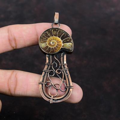 Pendente Fossilizzato di Ammonite Pendente Avvolto con Filo di Rame Gioielli con Pietre Preziose Pendente Incredibile Meravigliosi Gioielli in Rame Pendente Fatto a Mano Regalo Per Lui