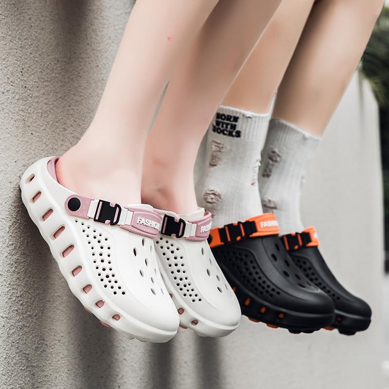 Fashion Clogs Women And Men Sandals Casual Shoes Unisex Slippers EVA Lightweight Sandals For Summer Beach Sandals