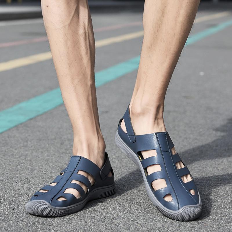 Fashion Outdoor Men's Breathable Hollow Leisure Anti Slip Beach Shoes Fashionable Summer New Men Comfortable Leather Hole Shoes Sandals