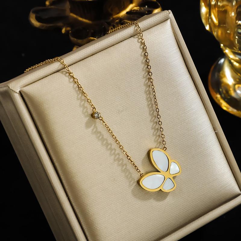 

Mori Style Butterfly Titanium Necklace - Korean Ins Cold Fairy Clavicle Chain for Women