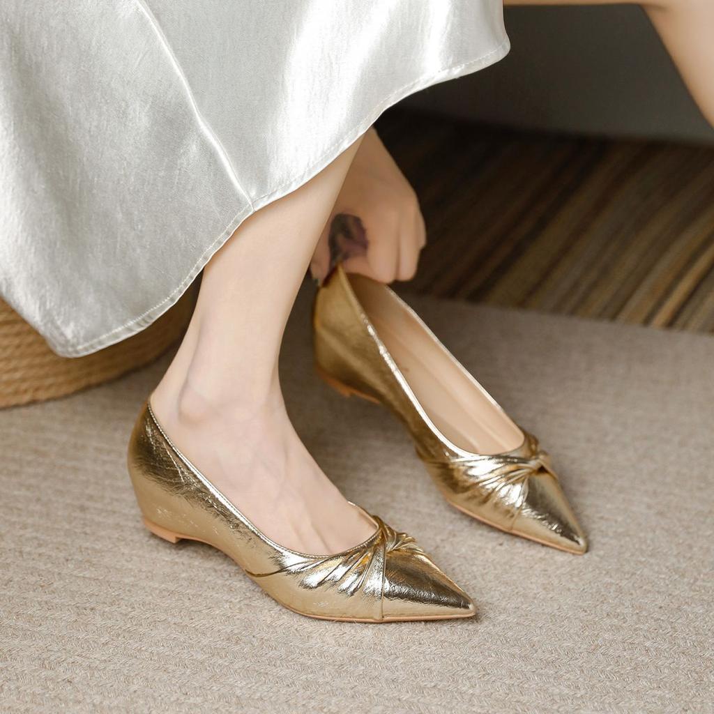Gold heightening pointed flat-bottomed high-heeled single shoes, women's shallow mouth is versatile, and the foreign style is versatile. The skirt