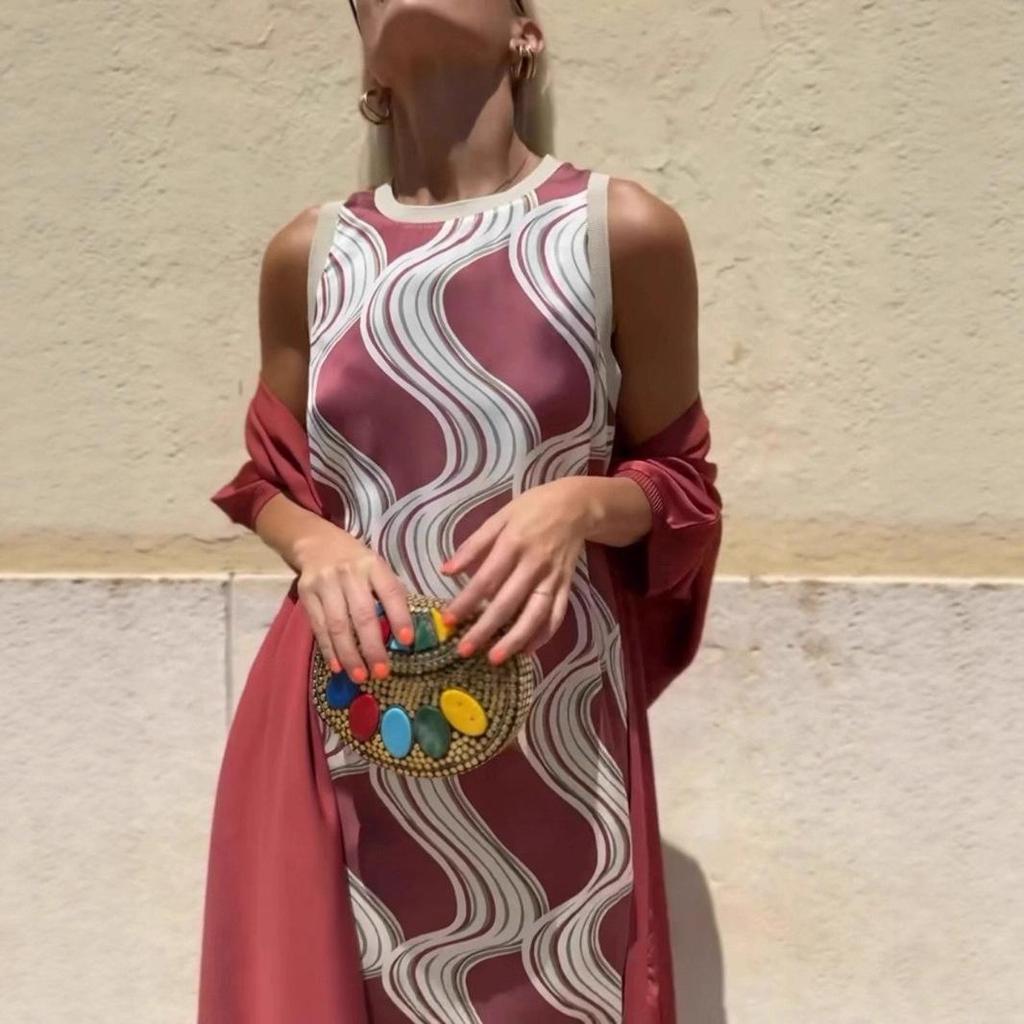 Women's Bohemian Floral Print Sleeveless Dress with Matching Long Red Cape