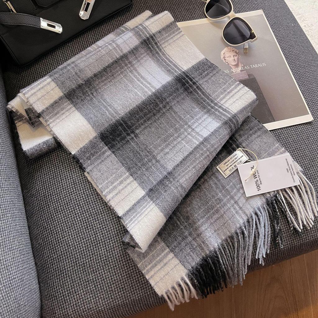 2025 Unisex 100% Wool Scarf: Versatile and Warm for Autumn & Winter