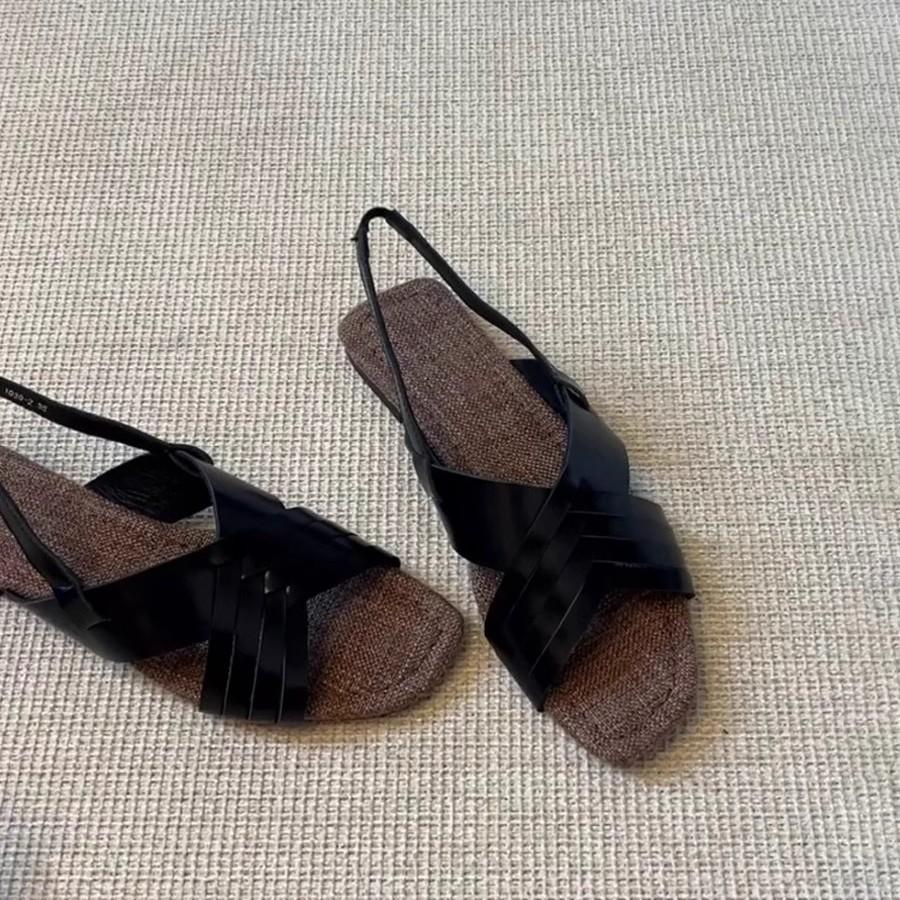 Sheepskin version~ Vintage woven cross-strap flat-soled Roman shoes back strap versatile square head casual open-toed sandals women