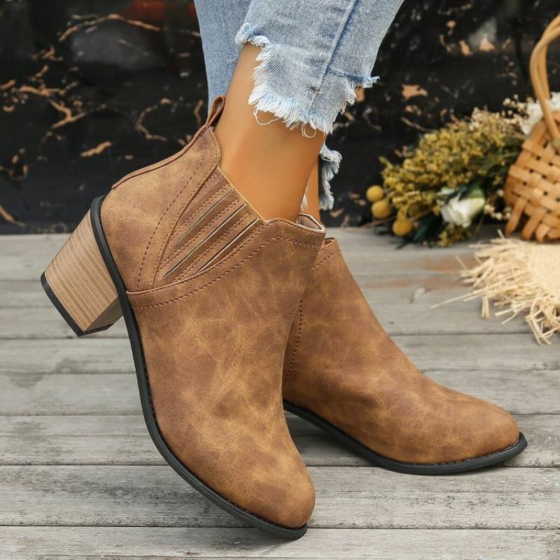 Large size thick heel Chelsea boots women's autumn and winter new fashion short boots locomotive short boots women