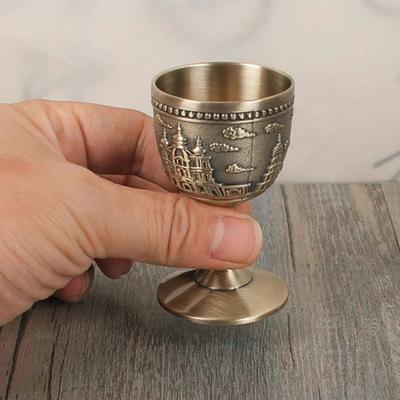 Creative Easy Clean Vzor vyřezávání proti poškrábání Jemný bar Kov Retro Pohár na víno Potřeby pro hospodu Retro pohár
