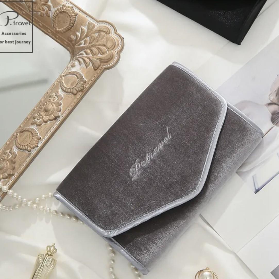 

High-End Jewelry Storage Clutch: Ring, Necklace, Earrings Travel Organizer