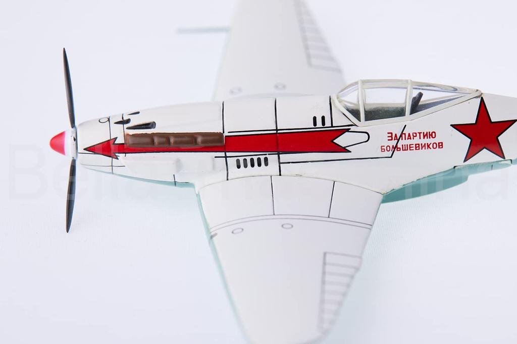 Soviet Air Force USSR 1942 Scale Model Aircraft MiG-3 Mikoyan-Gurevich 1/72
