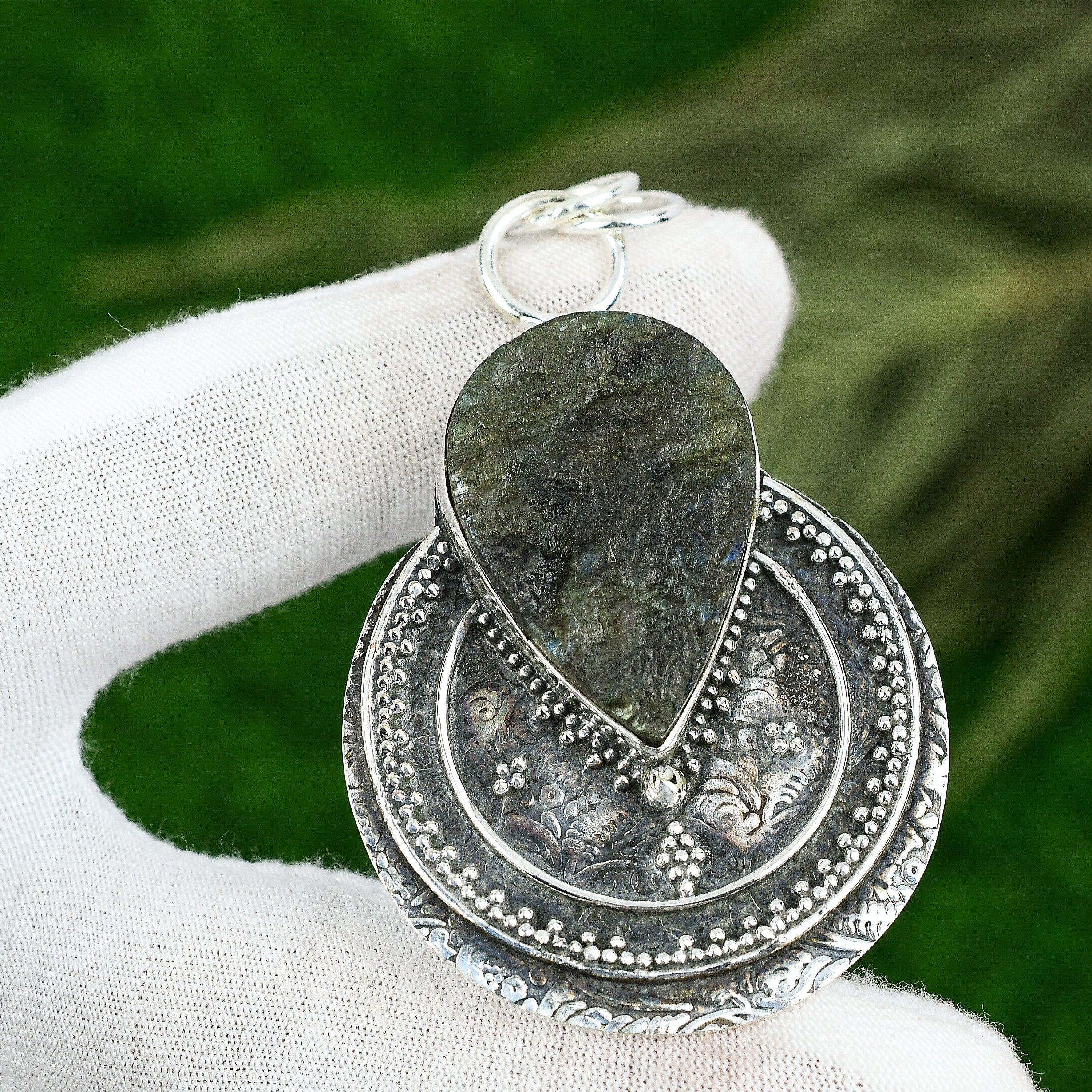 Mothers day Deal 925 Sterling Silver Labradorite Rough Stone Bezel Wife Pendant