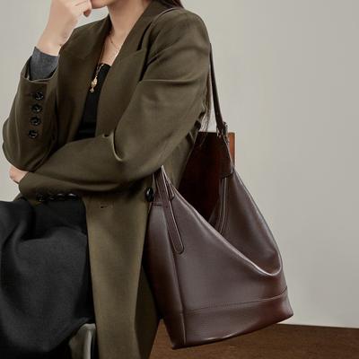 Genuine Leather Large-capacity Work Commuter Bag Niche Light Luxury High-end First-layer Cowhide New Versatile Oblique Span Bucket Bag
