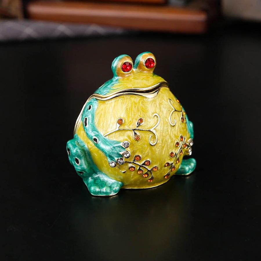 Delicate diamond-encrusted frog jewelry box, trinkets, storage, household ornaments, living room porch ring, stud earrings, flip cover storage