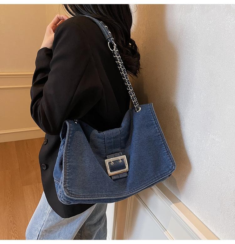 Korean version of simple large-capacity tote bag casual denim cloth bag women's spring 2025 new commuter oblique span bag
