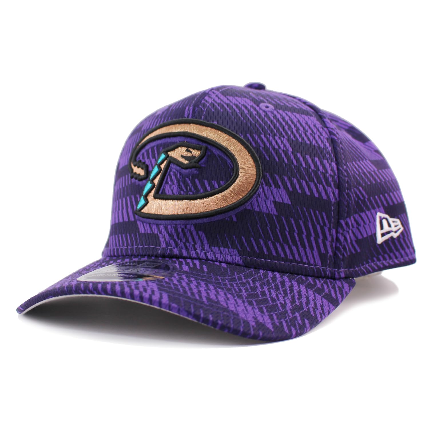 

New Era 9SEVENTY Arizona Diamondbacks MLB 2025 Club House Alt Stretch Snapback Cap in This stretch snapback cap is from Purple. 970SS.